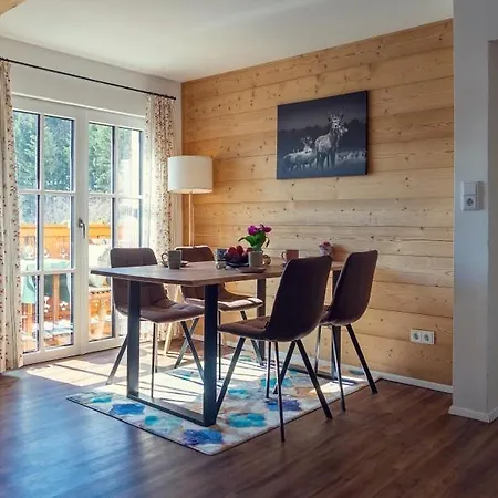 Leuner Apartment *