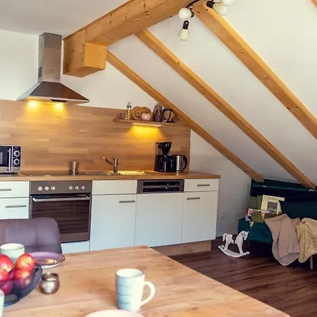 Leuner Apartment *